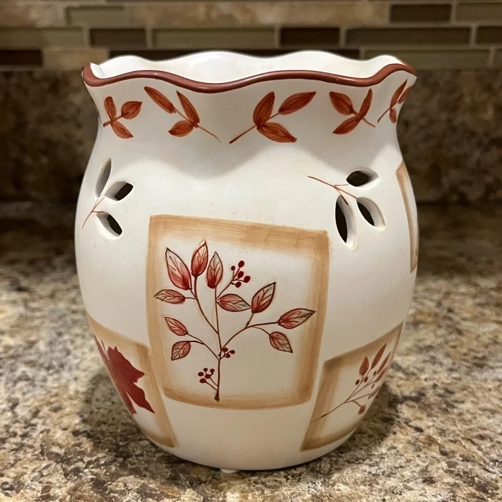 Yankee Candle Natures Touch Tart Warmer Leaf Pattern